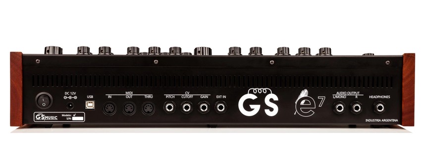 e7 Analog Polyphonic Synthesizer (black)